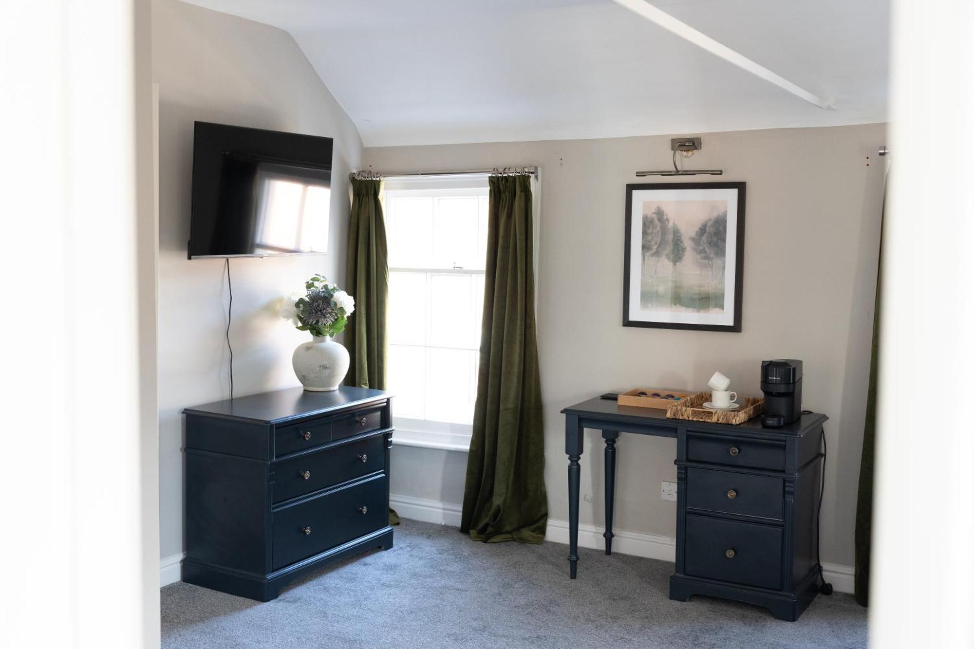 The Raven Hotel At Much Wenlock By Purestay Exterior foto